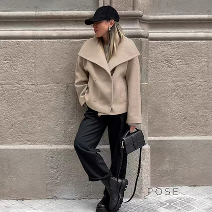 Elegantly Styled Jacket for Everyday Wear