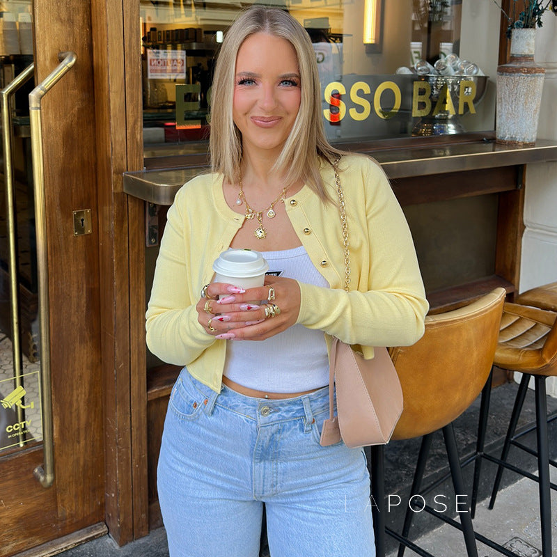 Elegantly Styled Cardigan for Everyday Wear