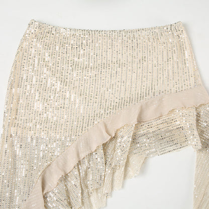 Sophisticated Garment with a Clean Classic Look