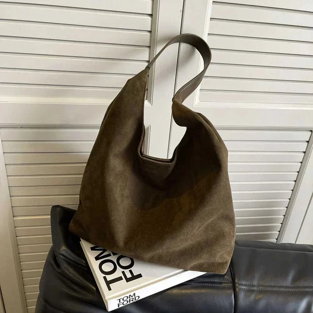 Classic Vintage Bag with a Flattering Fit