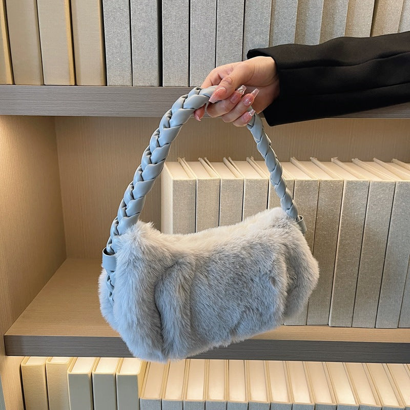 Elegantly Styled Bag for Everyday Wear
