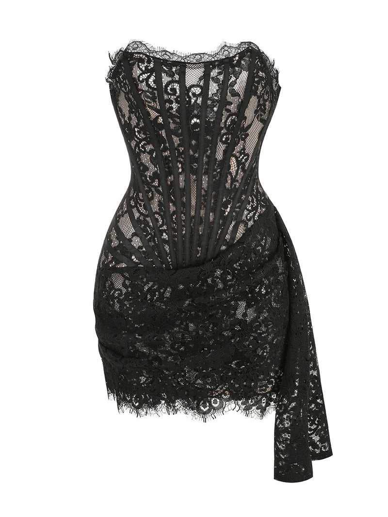 Beautifully Finished Dress in a Timeless Design