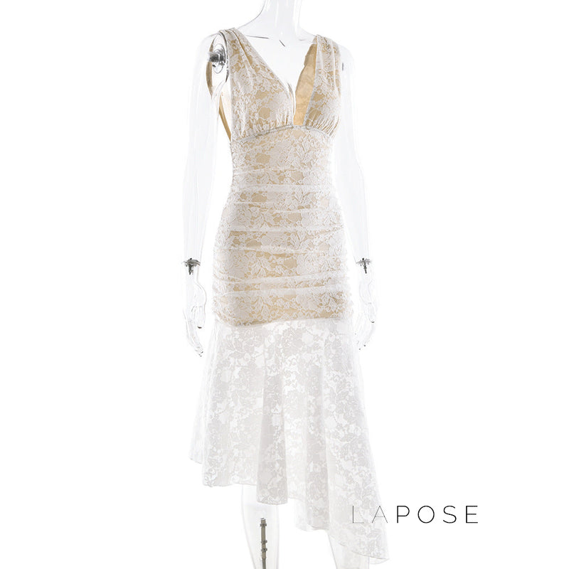 Beautifully Crafted Dress in a Classic Style
