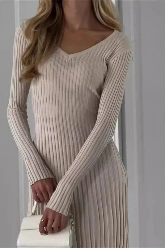Sophisticated Dress with a Clean Classic Look