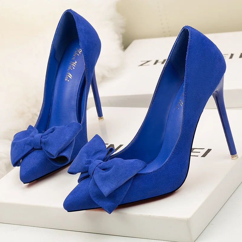 Polished Heels with an Effortless Classic Look