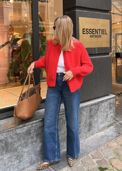Beautifully Crafted Cardigan in a Classic Style