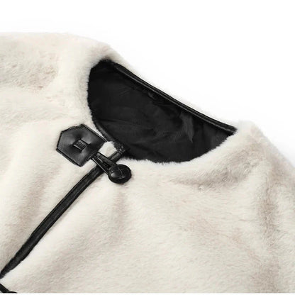 Elegantly Styled Coat for Everyday Wear