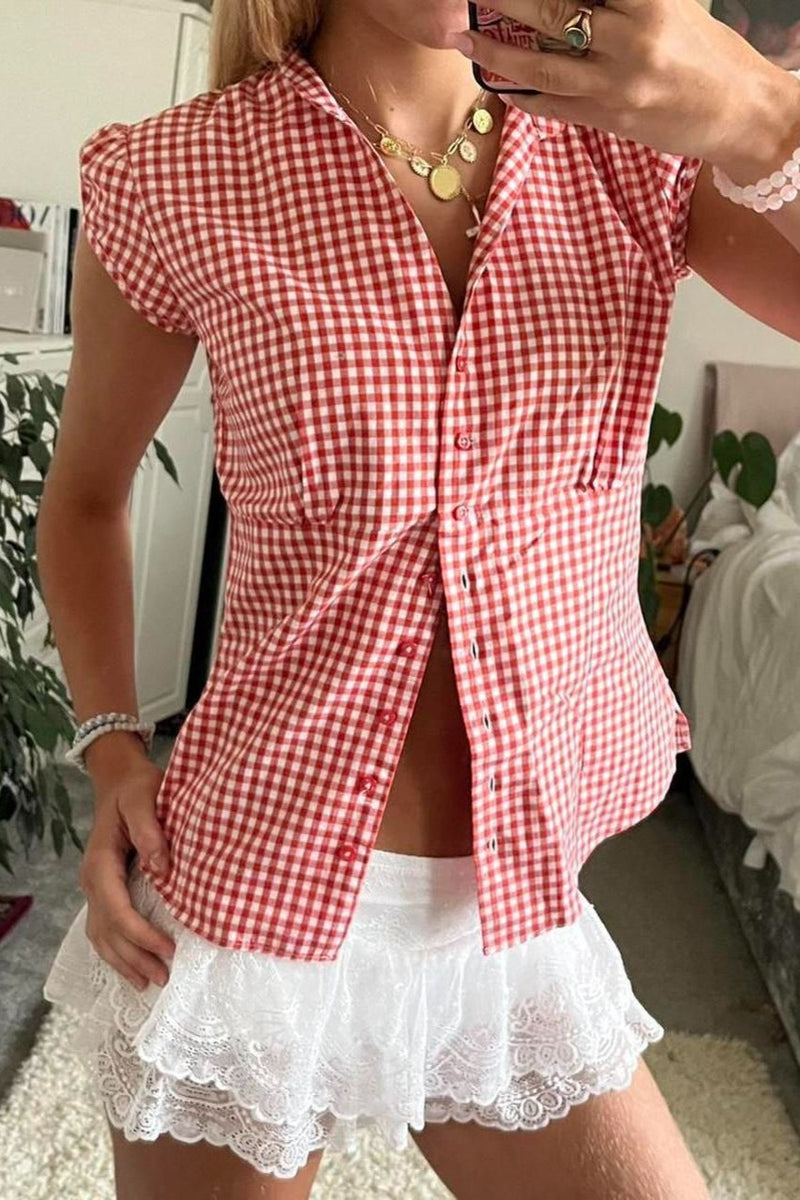 Gracefully Styled Blouse for Any Occasion
