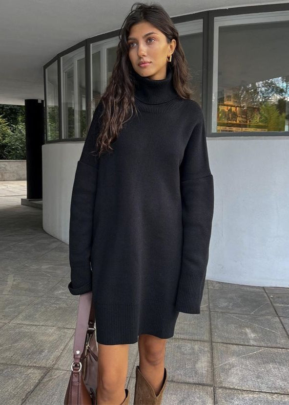 Classic Vintage Sweater with a Flattering Fit