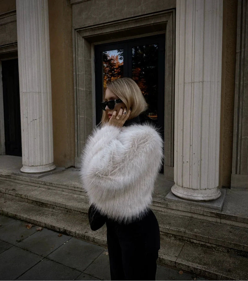 Elegantly Styled Coat for Everyday Wear