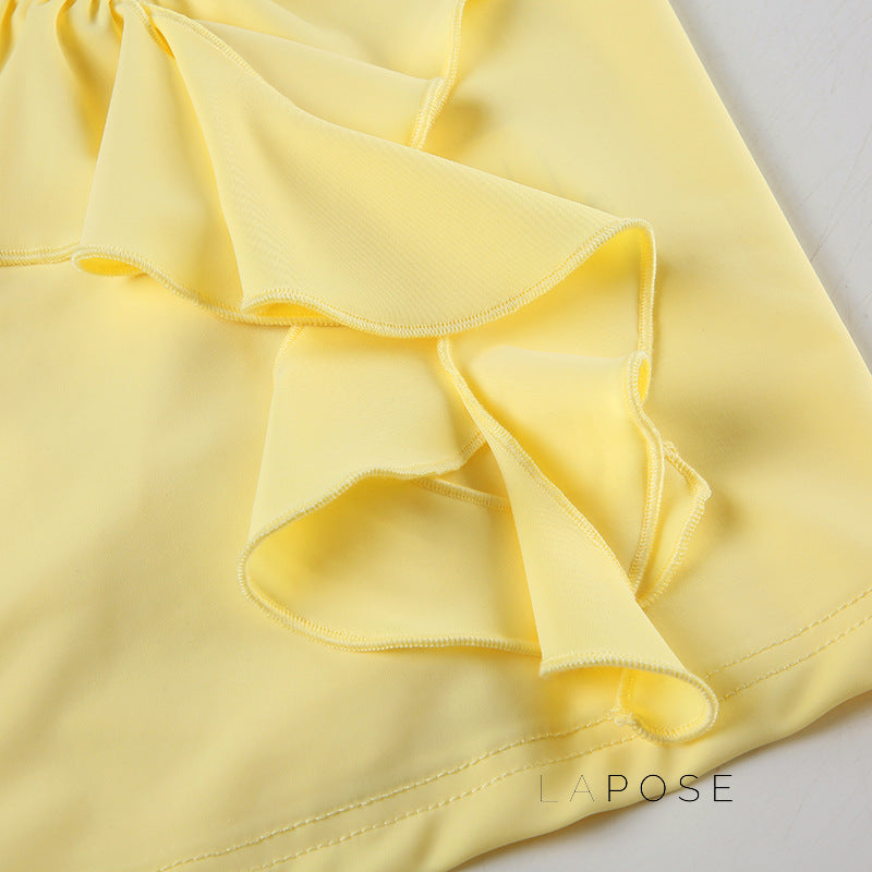 Effortlessly Elegant Garment with a Timeless Design
