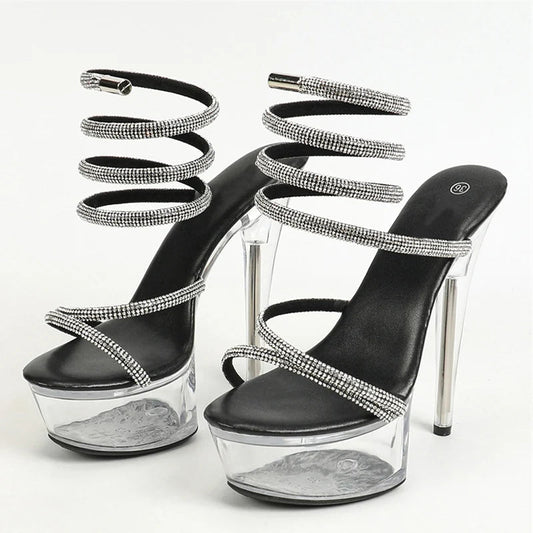 Effortlessly Elegant Sandals with a Timeless Design
