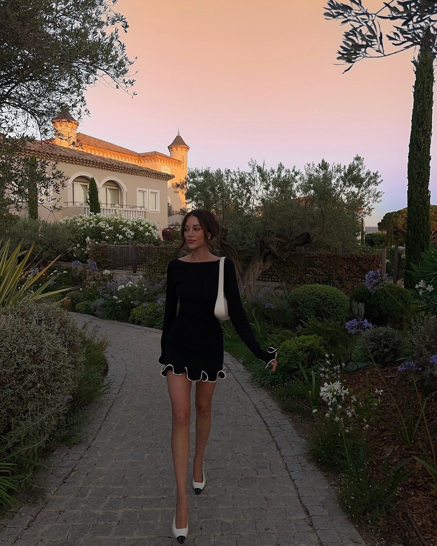 Gracefully Styled Dress for Any Occasion