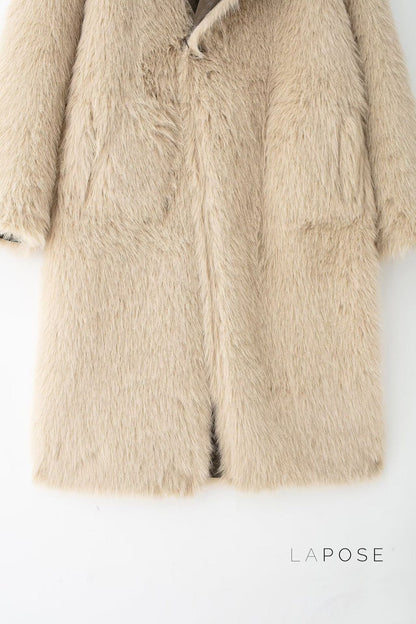 Beautifully Finished Coat in a Timeless Design