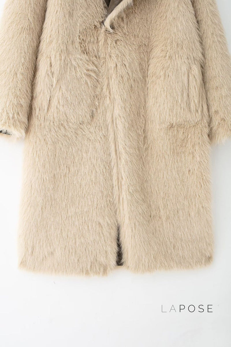 Beautifully Finished Coat in a Timeless Design