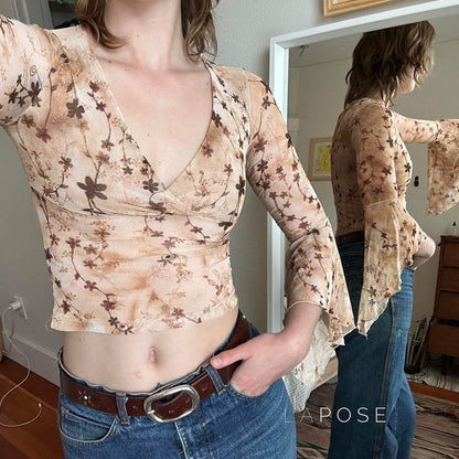 Effortlessly Elegant Top with a Timeless Design