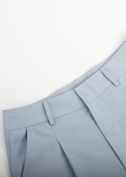 Effortlessly Elegant Garment with a Timeless Design