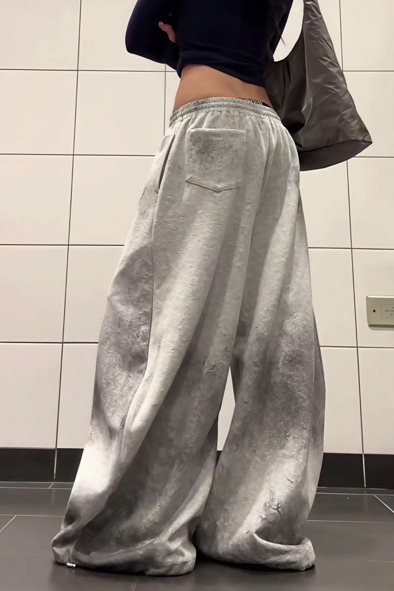 Elegantly Styled Pants for Everyday Wear