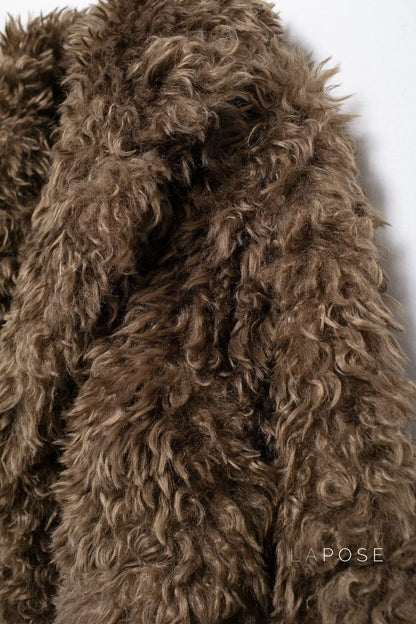 Elegantly Styled Coat for Everyday Wear