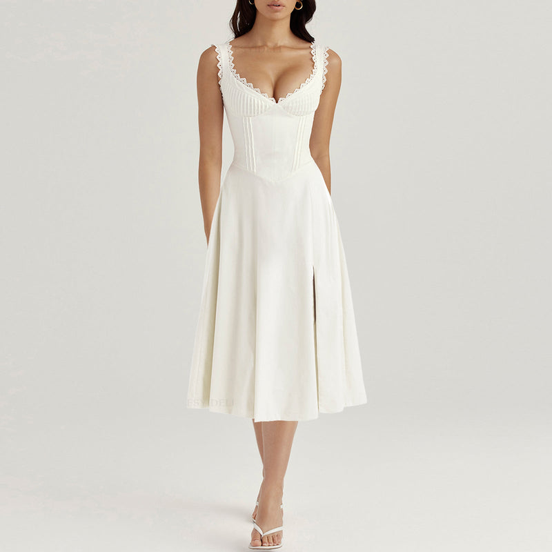 Beautifully Finished Dress in a Timeless Design
