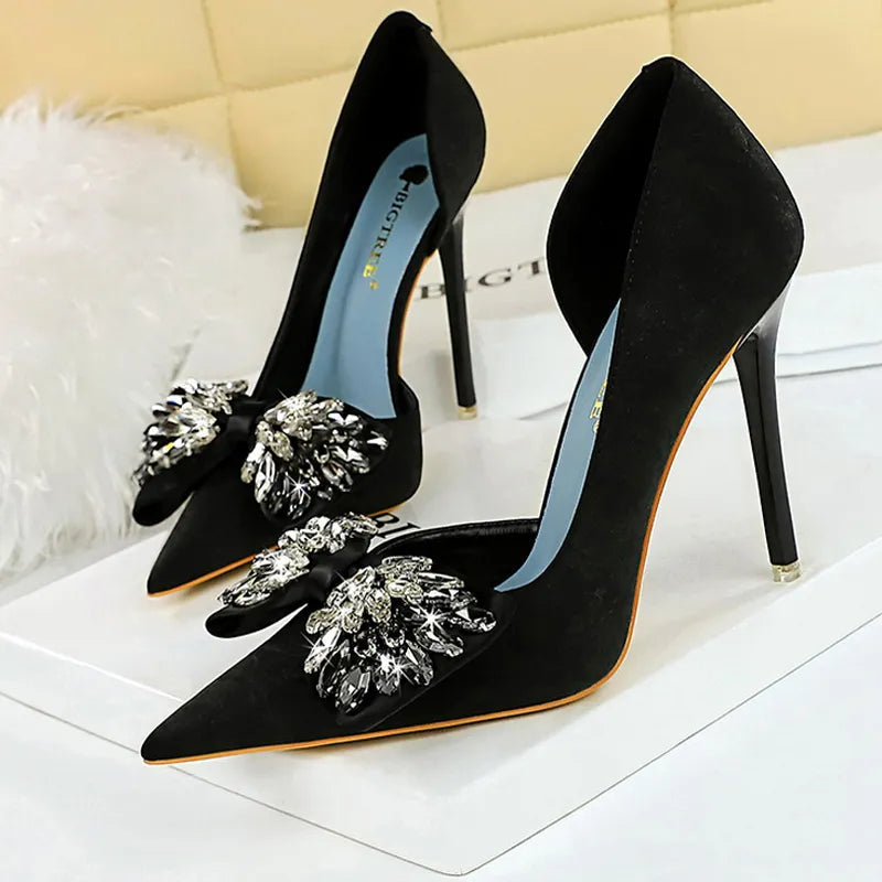 Elegantly Styled Heels for Everyday Wear