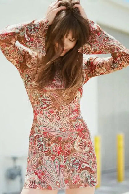 Gracefully Styled Dress for Any Occasion