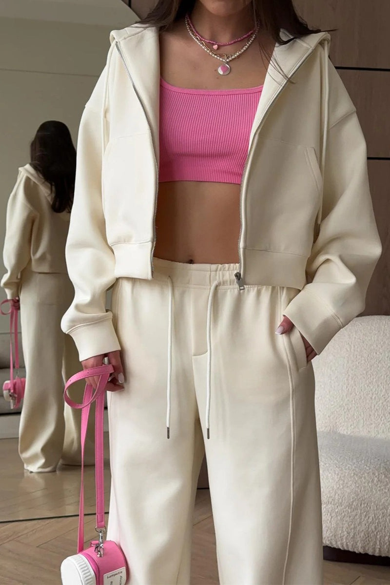 Sophisticated Pants with a Clean Classic Look