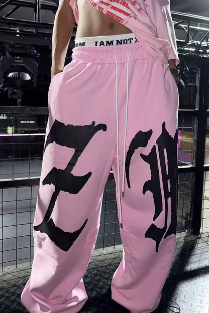 Elegantly Styled Pants for Everyday Wear