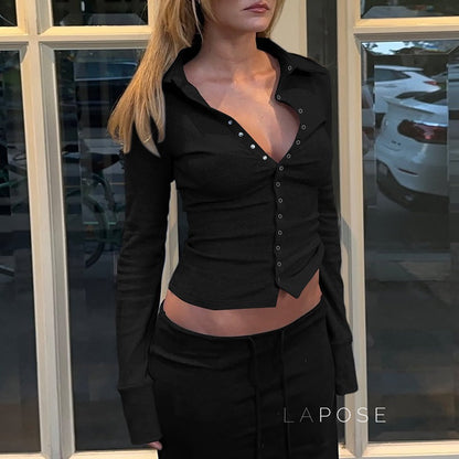 Effortlessly Elegant Top with a Timeless Design