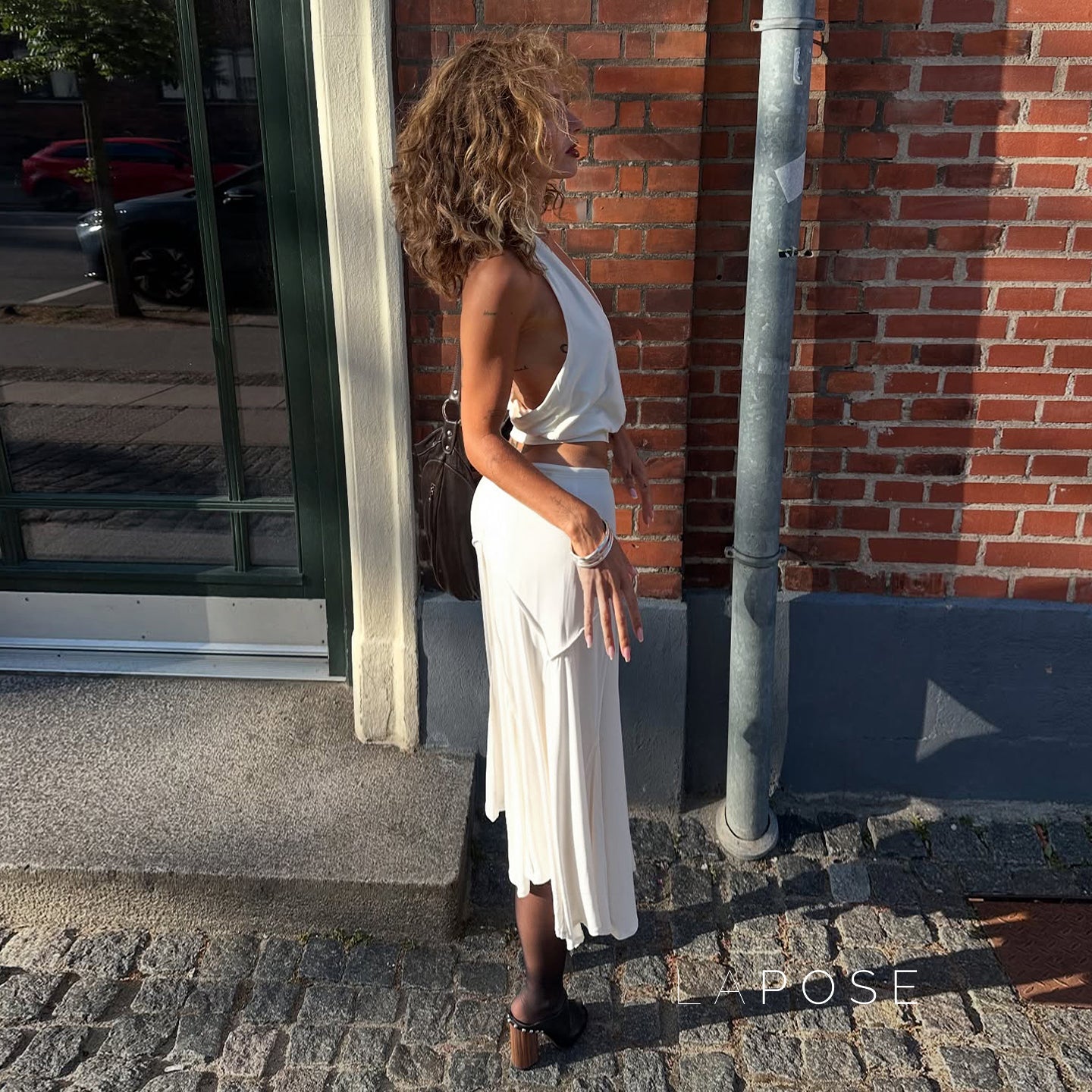 Well Tailored Garment with a Graceful Silhouette