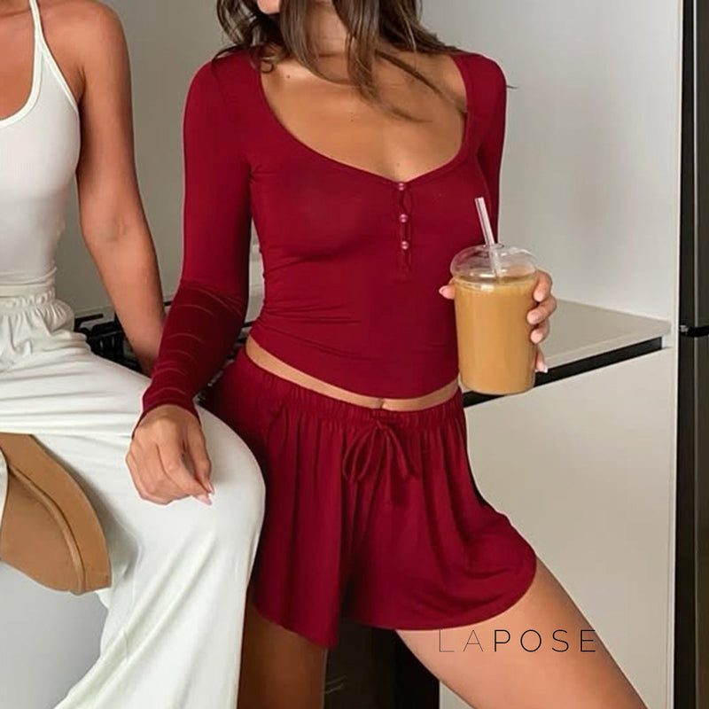 Effortlessly Elegant Garment with a Timeless Design