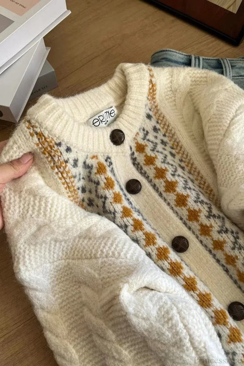 Timeless Vintage Style Cardigan