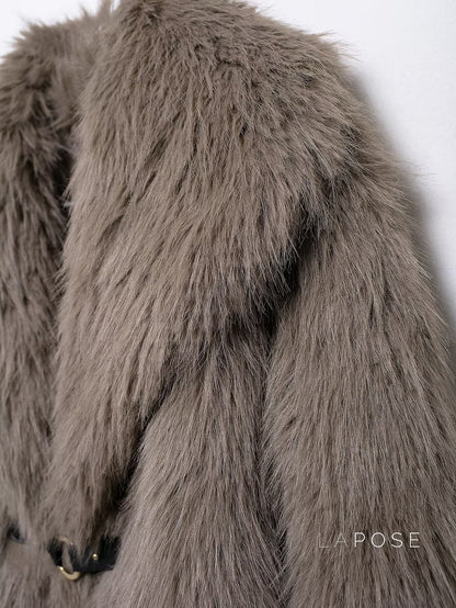 Elegantly Styled Coat for Everyday Wear