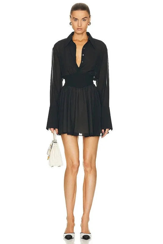 Beautifully Finished Dress in a Timeless Design