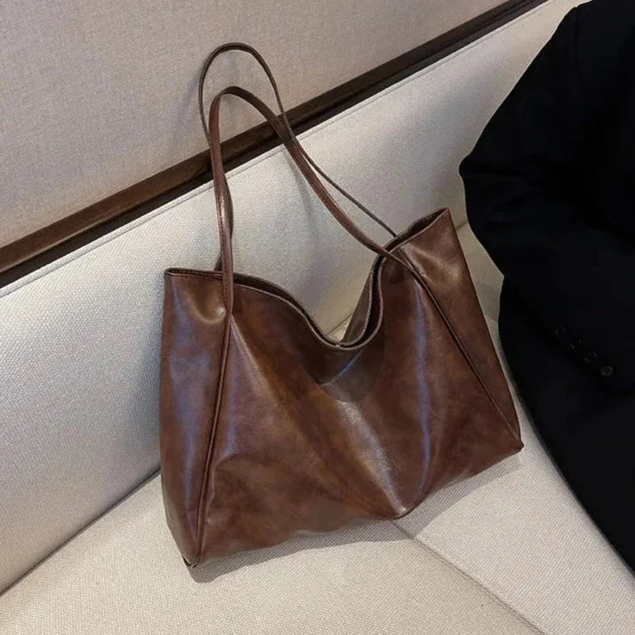 Classic Vintage Bag with a Flattering Fit