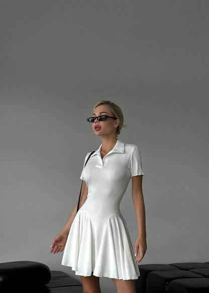 Sophisticated Dress with a Clean Classic Look