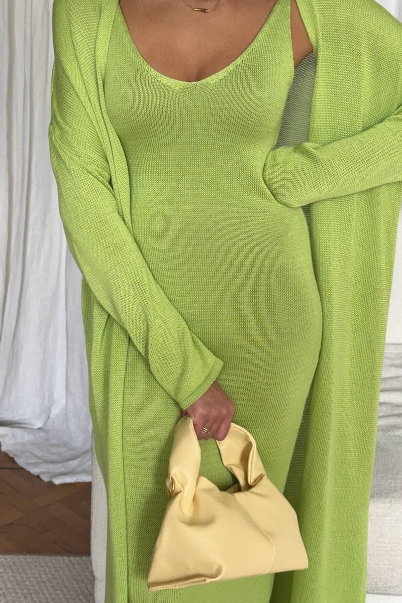 Effortlessly Elegant Garment with a Timeless Design