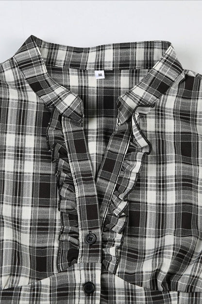 Well Tailored Blouse with a Graceful Silhouette