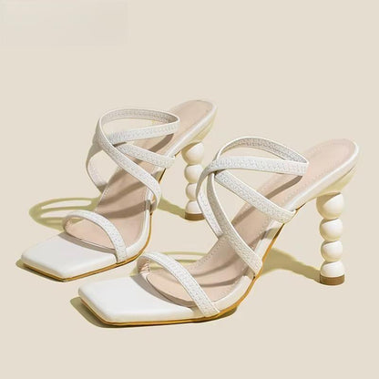 Effortlessly Elegant Heels with a Timeless Design