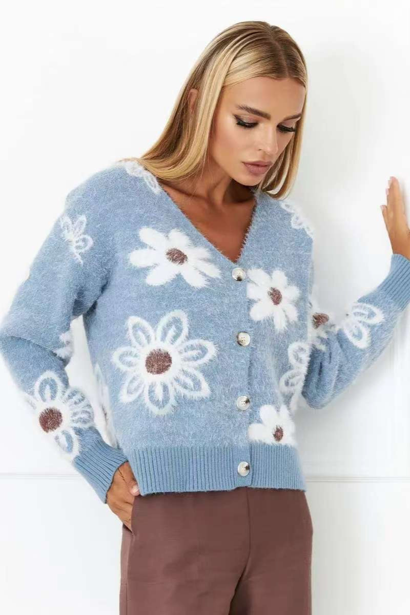 Elegantly Designed Cardigan