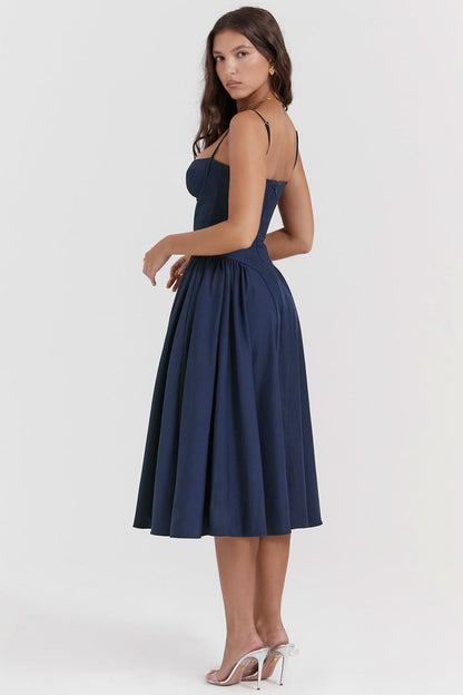 Classic Vintage Dress with a Flattering Fit