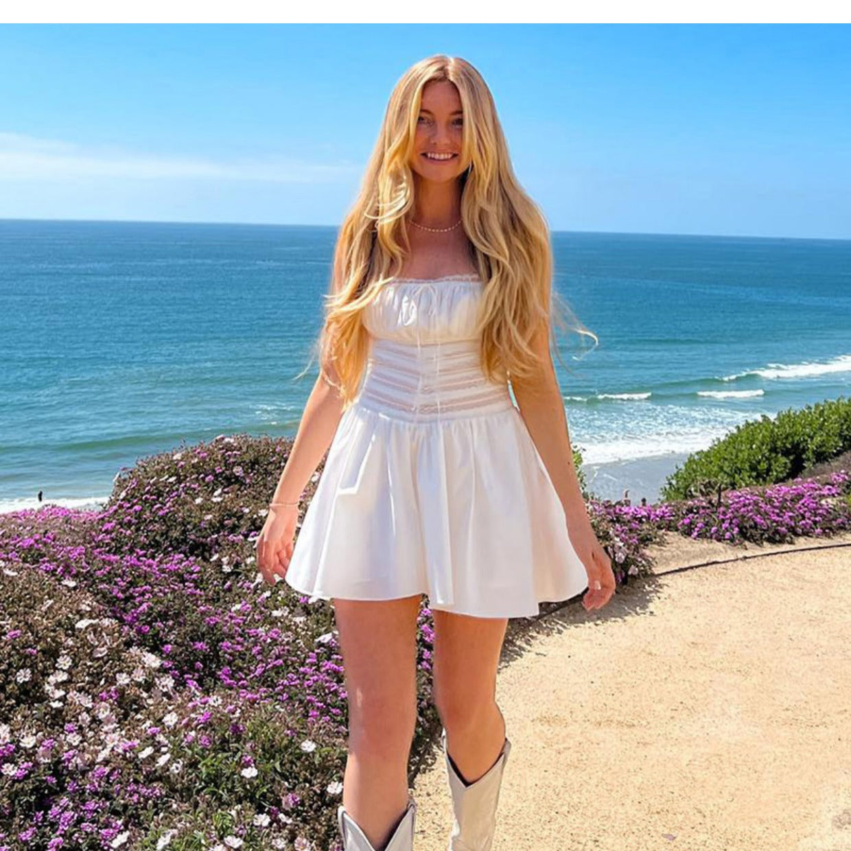 Beautifully Finished Dress in a Timeless Design