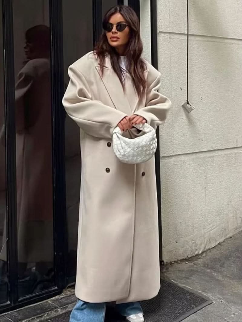 Classic Vintage Coat with a Flattering Fit