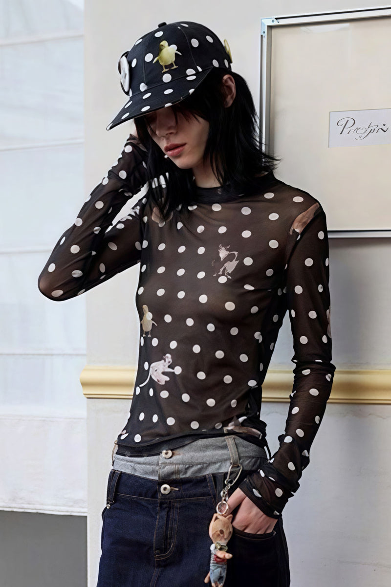 Well Tailored Blouse with a Graceful Silhouette