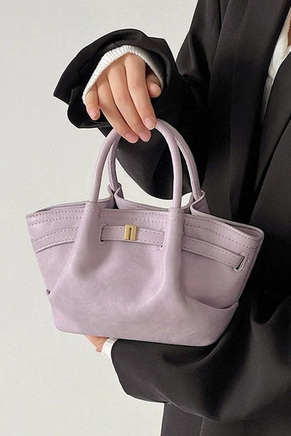 Effortlessly Elegant Bag with a Timeless Design