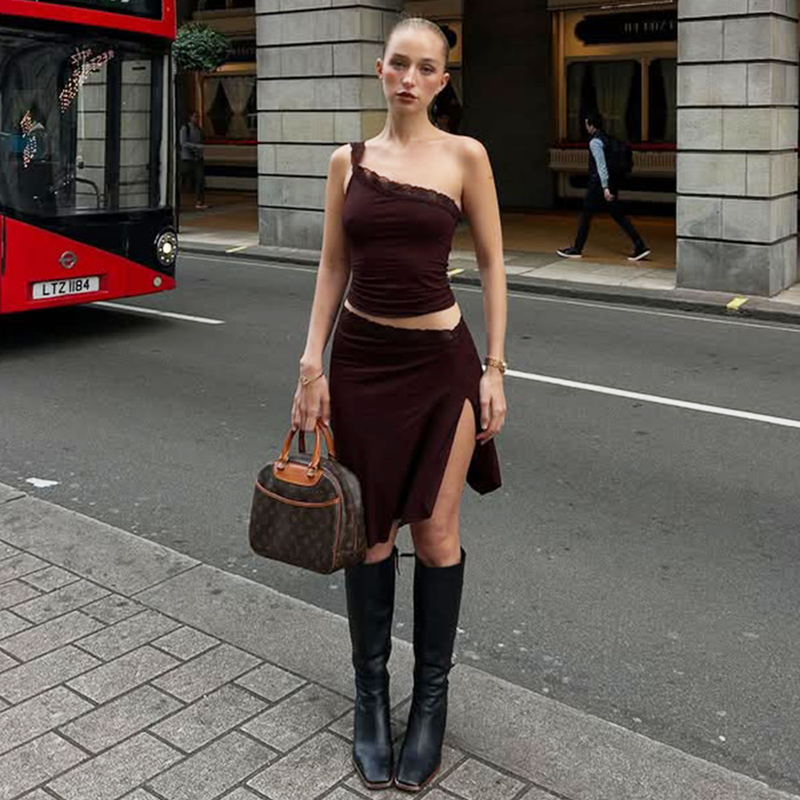 Sophisticated Garment with a Clean Classic Look