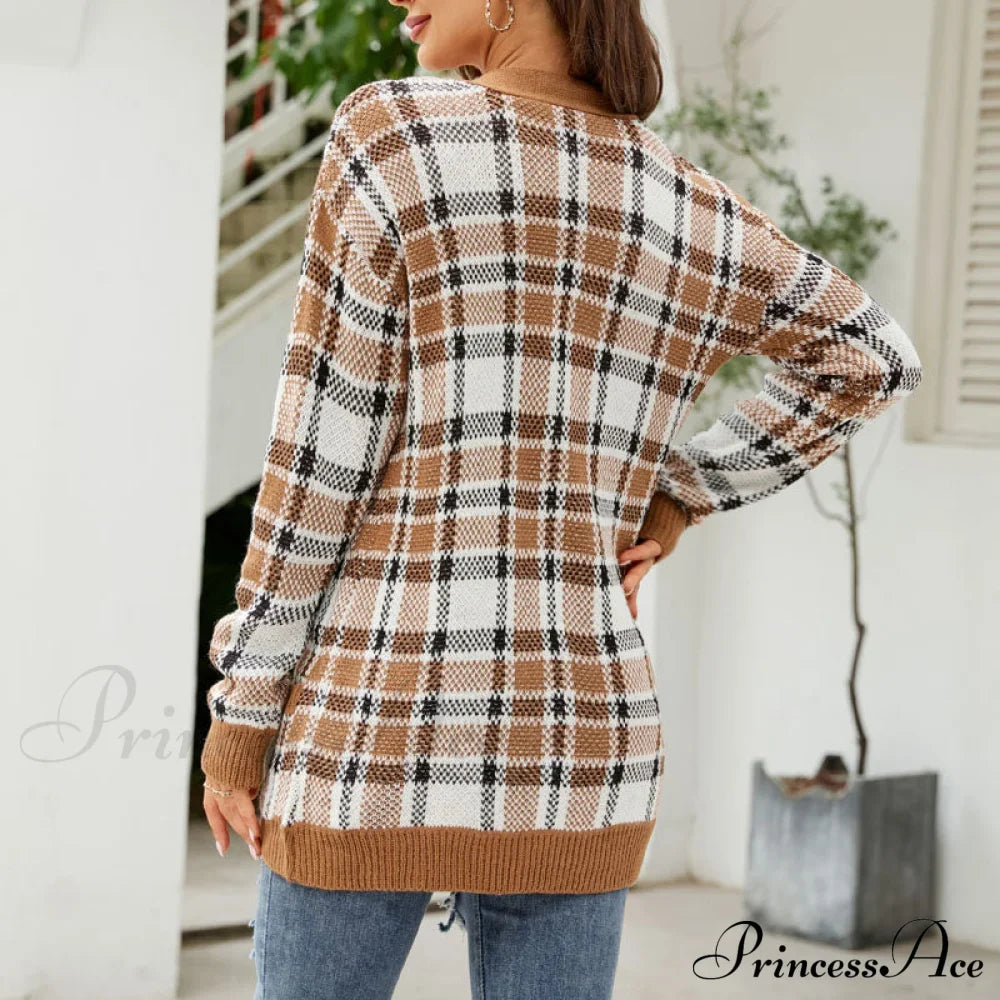 Elegantly Designed Cardigan