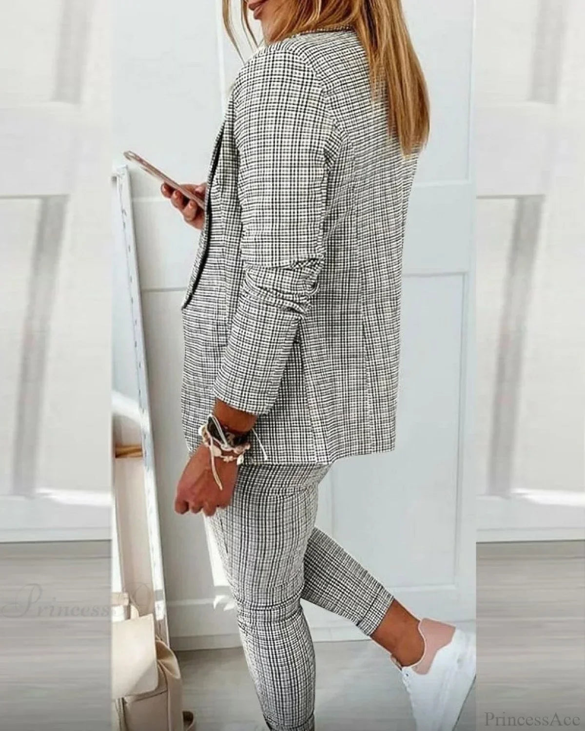 Timeless Vintage Style Garment