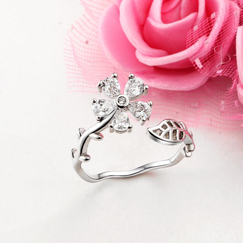 Exquisite Spring Flower Ring