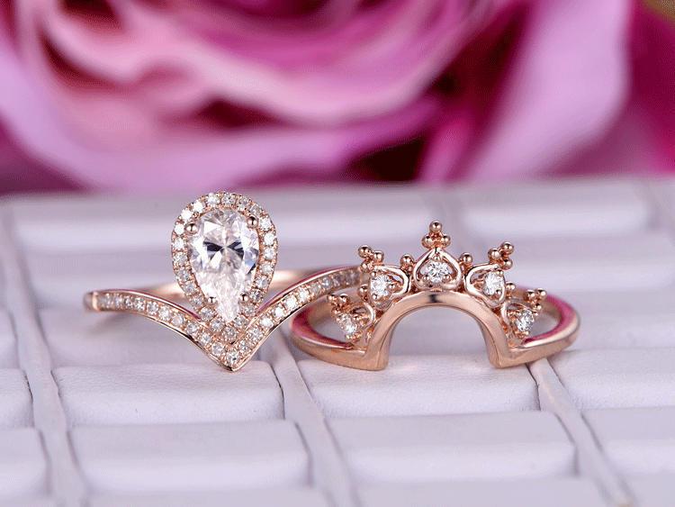 The Crystal Crown Ring Set